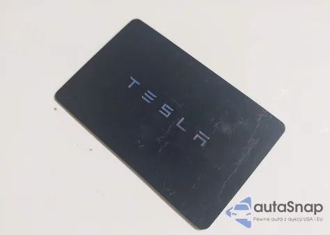 2021 Tesla Model 3 Standard Range Plus Rear-Wheel Drive из США, поврежденный, VIN 5YJ3E1EA7MF064596